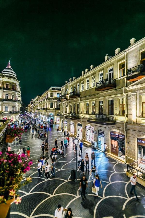 Lux Family Apartment In City Center Baku Exterior photo