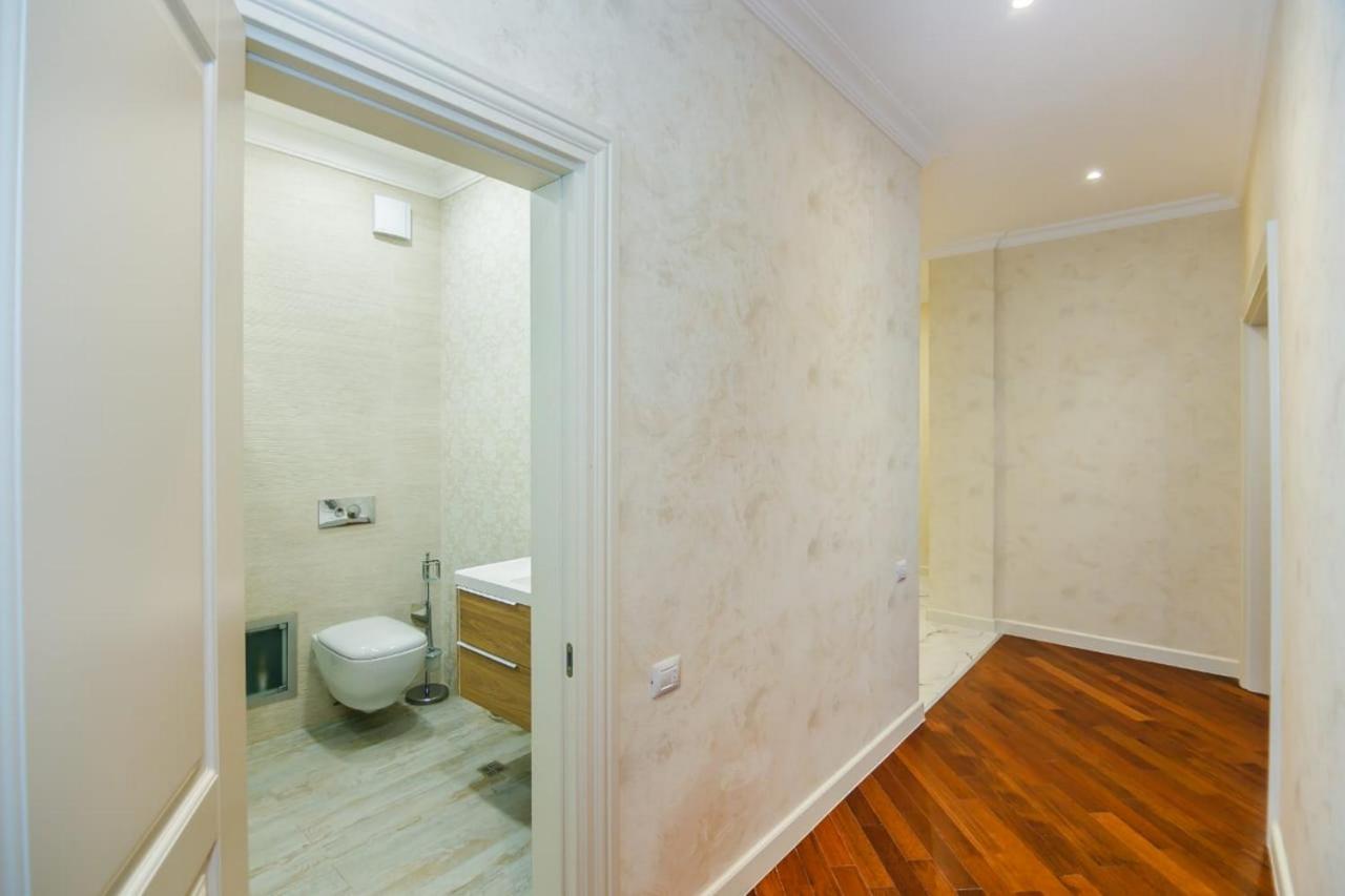 Lux Family Apartment In City Center Baku Exterior photo